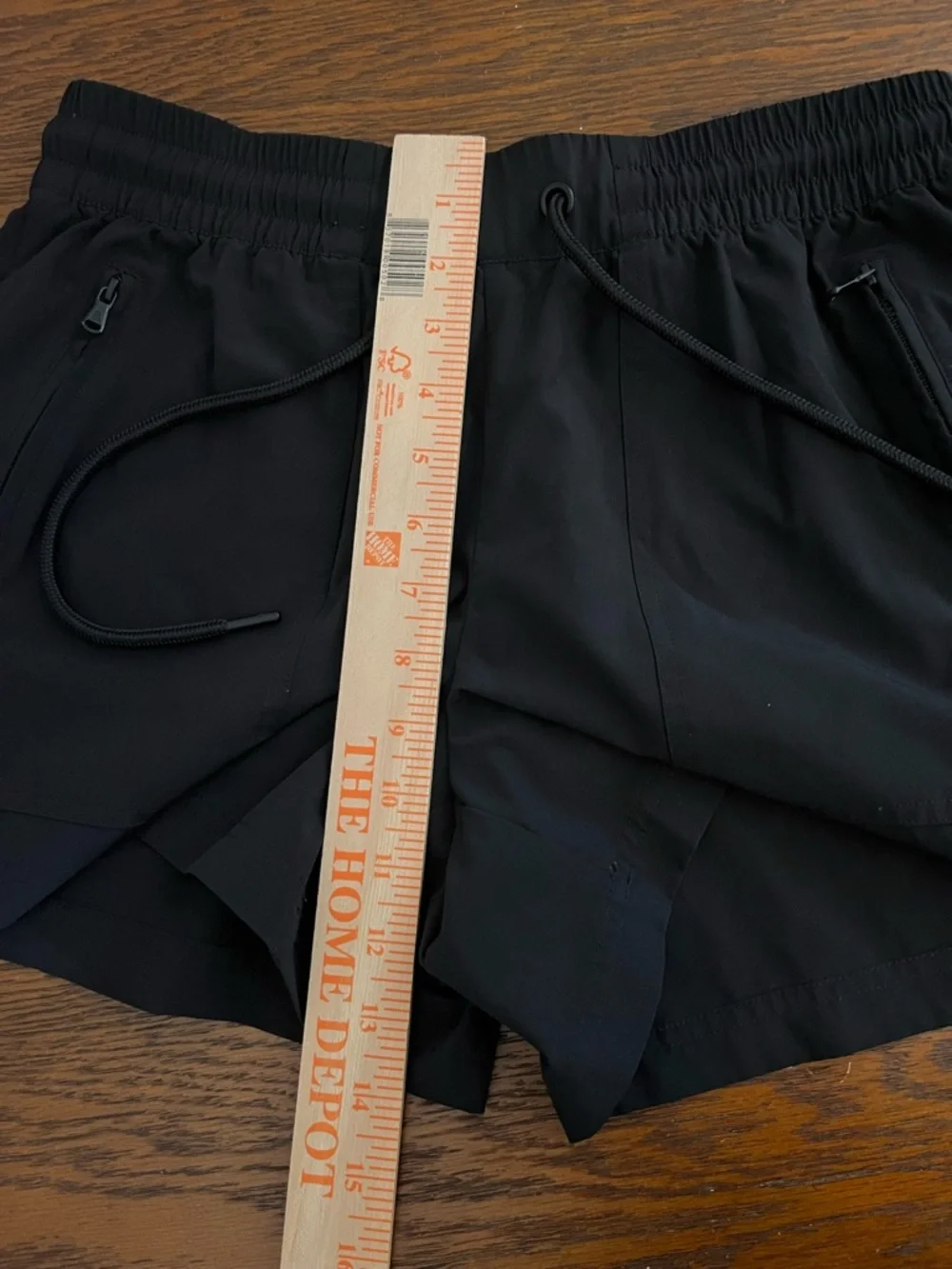 Lou & Grey Women's Black Drawstring Athletic Shorts Size Small Gym Neutral Basic